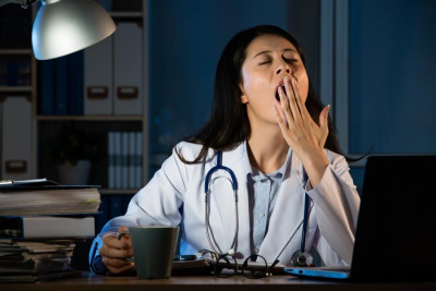Harus Kerja Shift Malam? Lakukan Ini!
